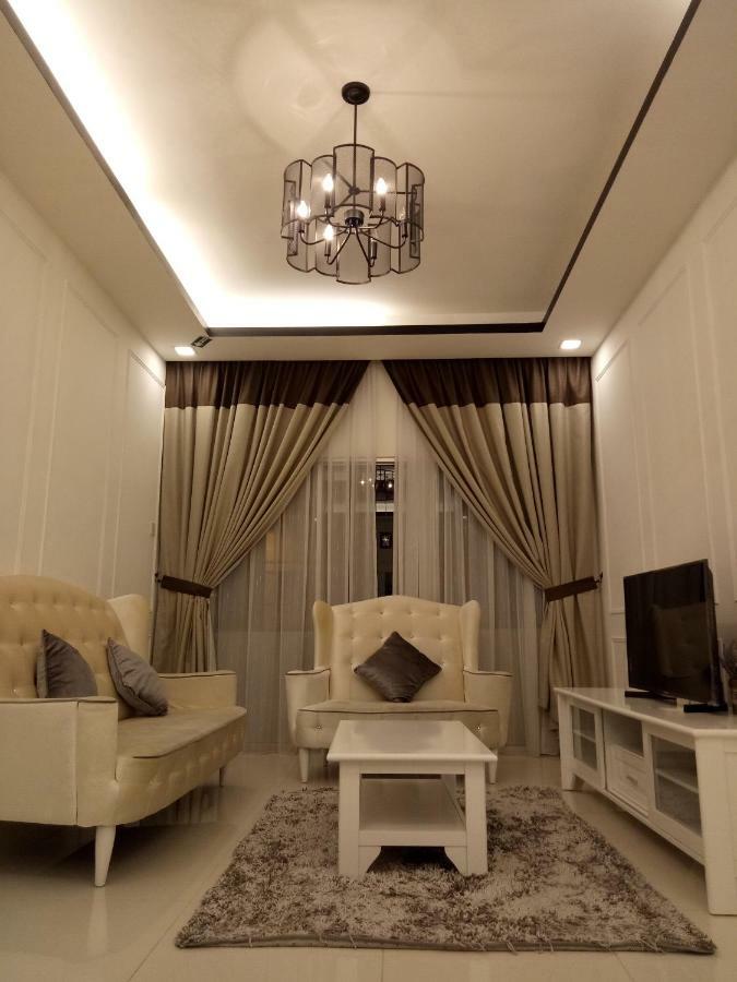 Classic English @ Ch تاناه راتا المظهر الخارجي الصورة